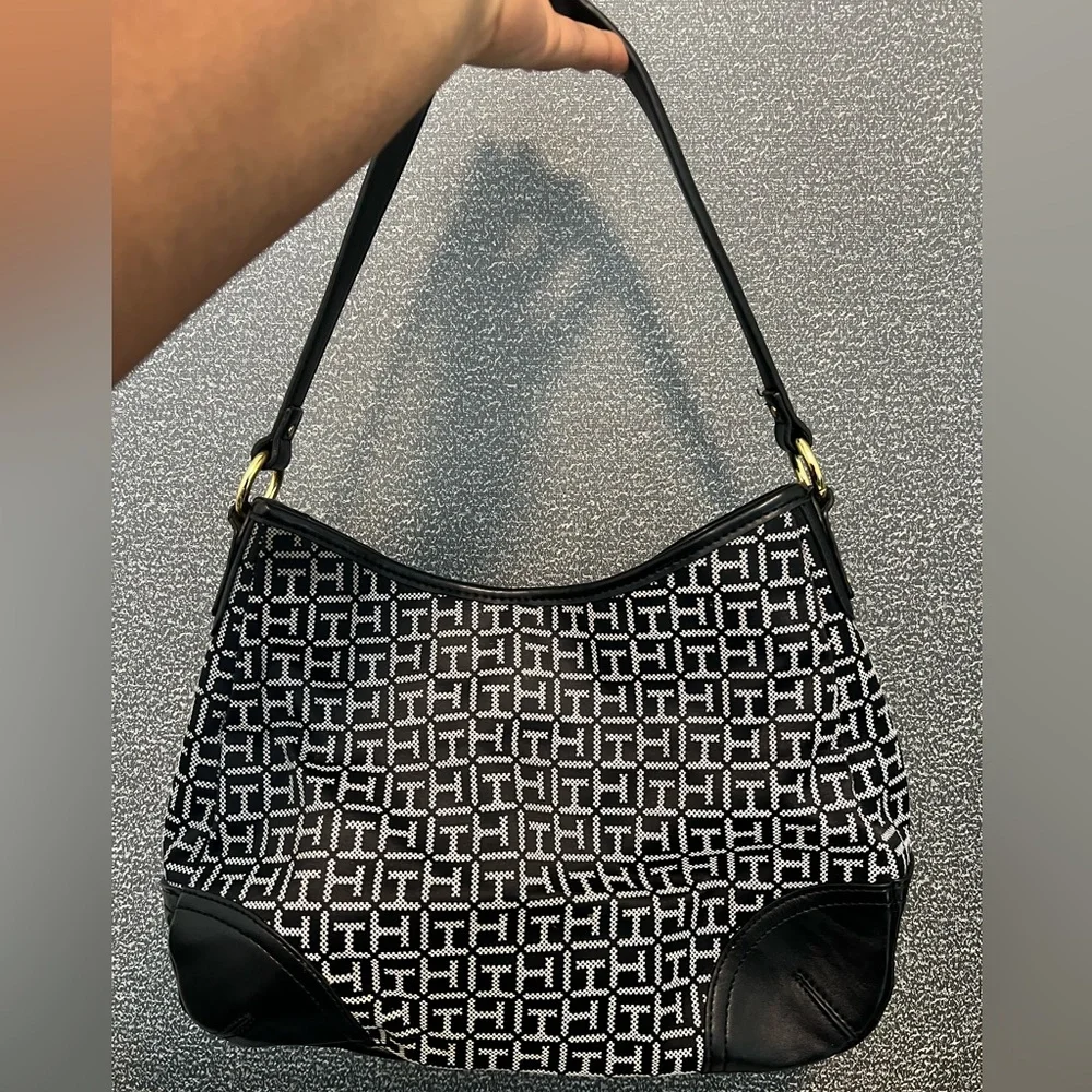 Tommy Hilfiger Shoulder Hobo Bag Monogram Logo - Picture 6 of 6